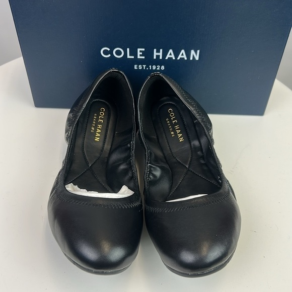 Cole Haan Womens Zerogrand Ballet 2 Black Leather Flats Size 6.5 w/ original box - Picture 2 of 9